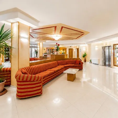 Phi Hotel 4*